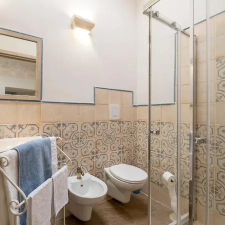 Villa Philos By Rentbeat *